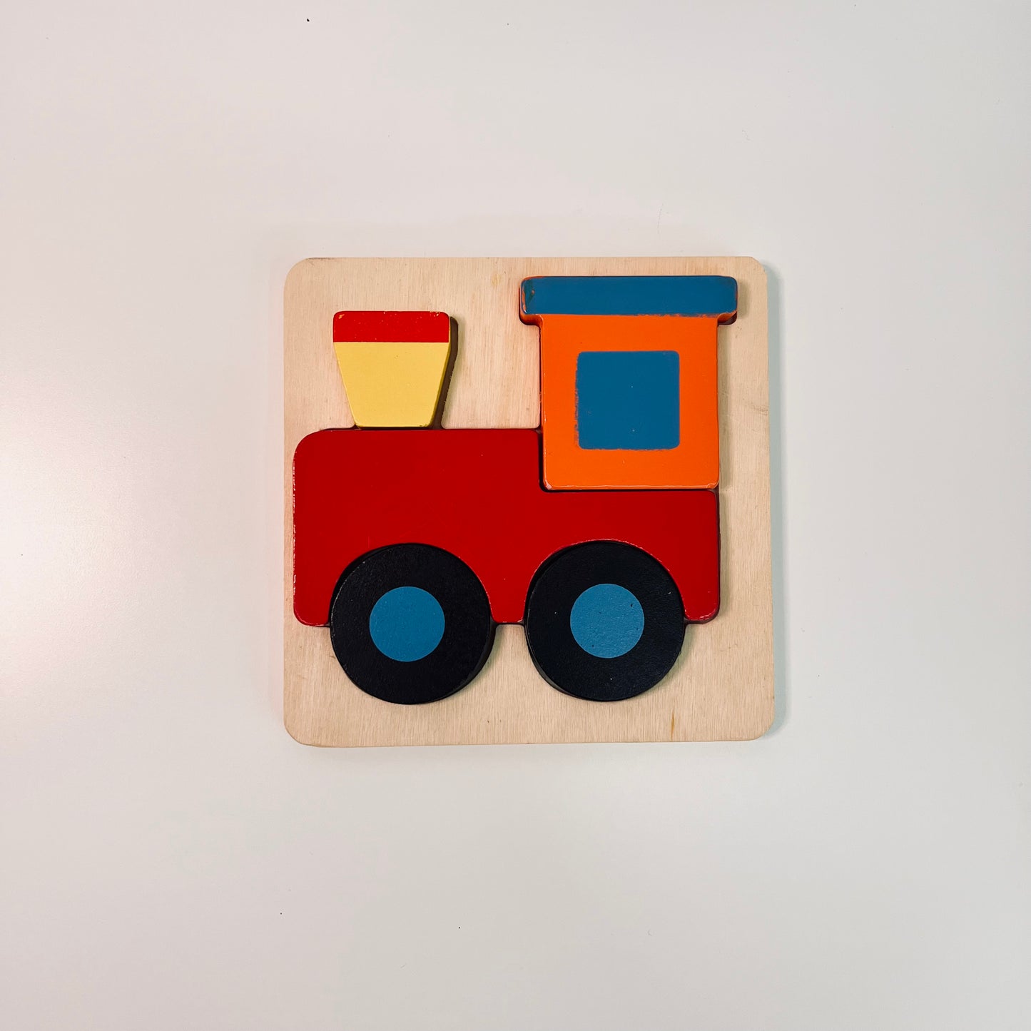 The little montessori train puzzle