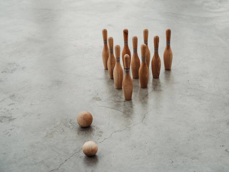 Bowling Natural Wooden game