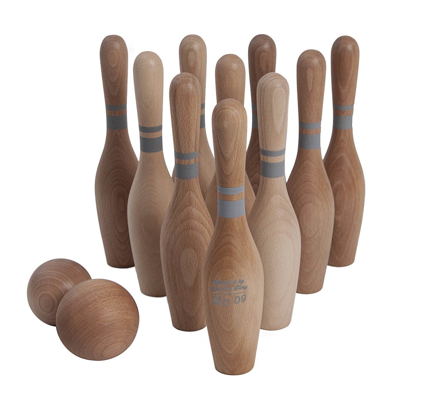 Juego de bolos de madera natural